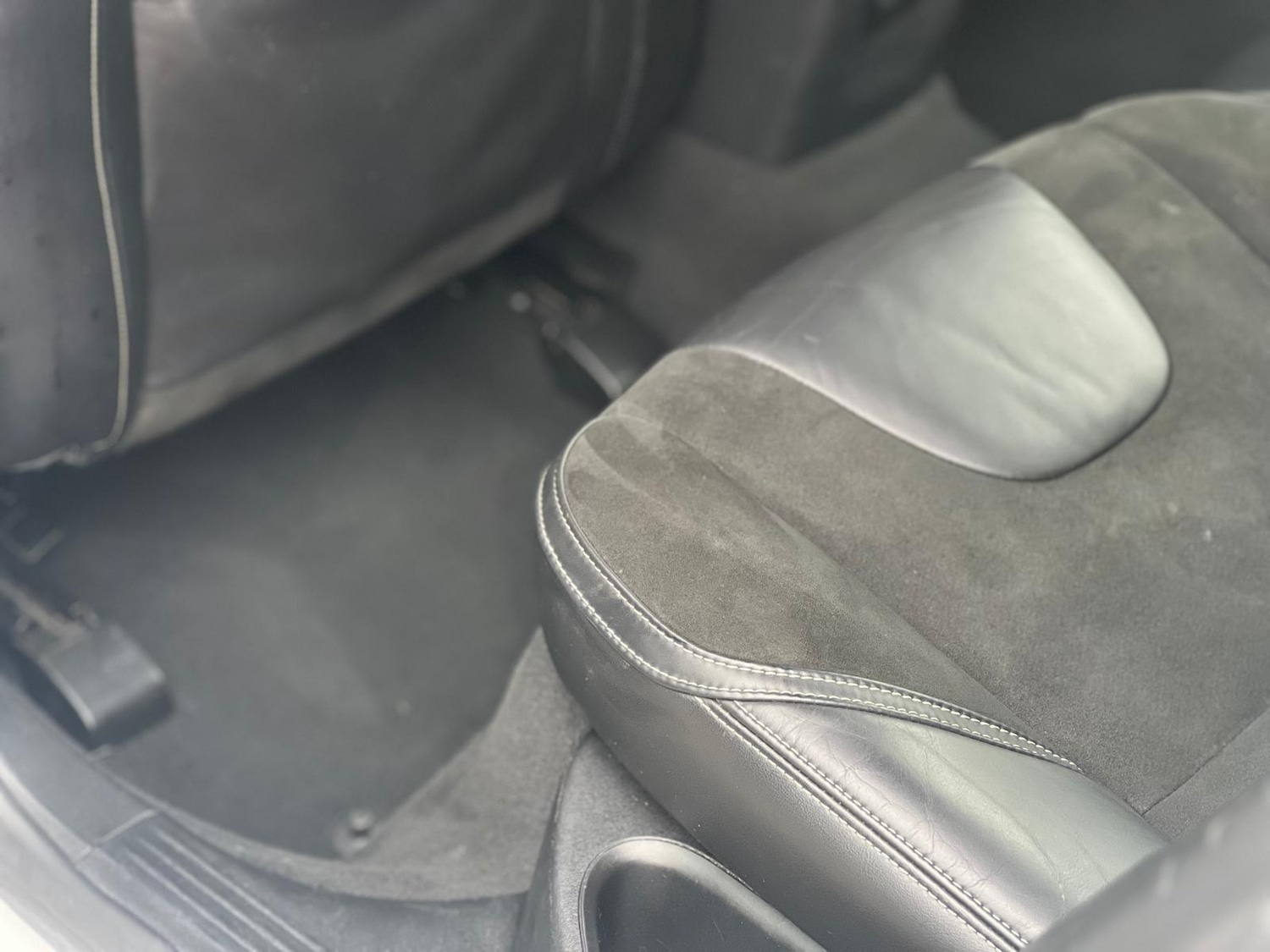 Used Volvo V40 2014 for sale - 77898213: Photo 33