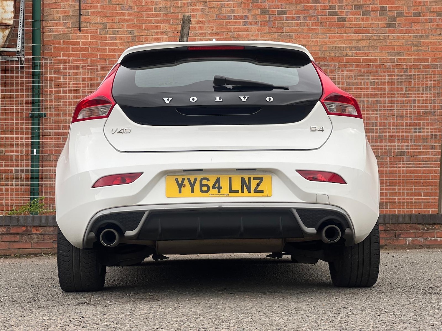 Used Volvo V40 2014 for sale - 77898213: Photo 8