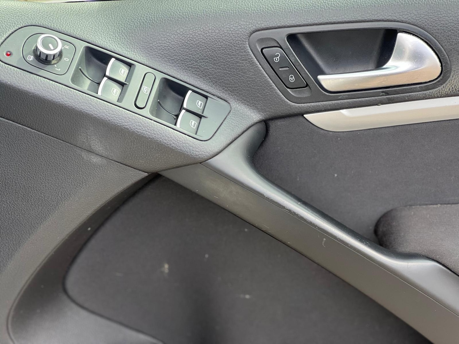 Used Volkswagen Tiguan for sale - 77892122: Photo 36