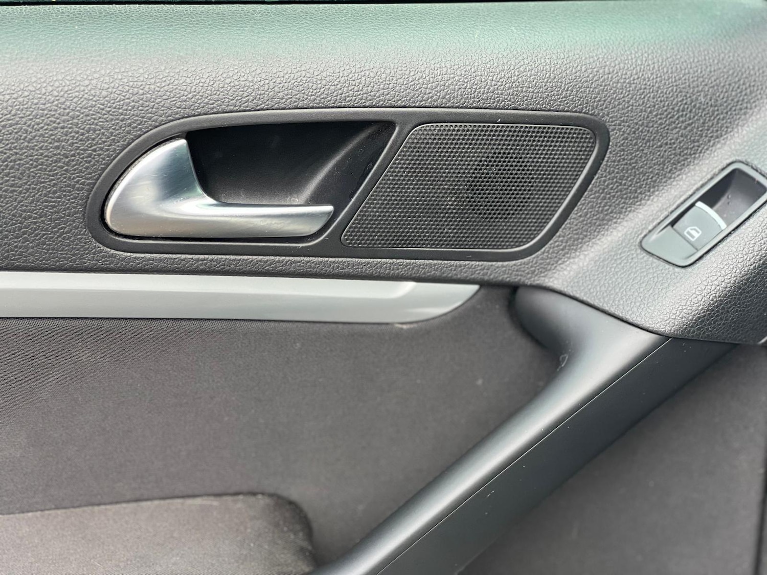 Used Volkswagen Tiguan for sale - 77892122: Photo 37