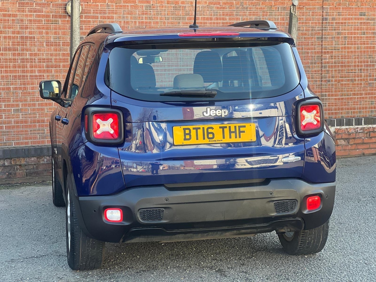 Used Jeep Renegade for sale - 77958143: Photo 2