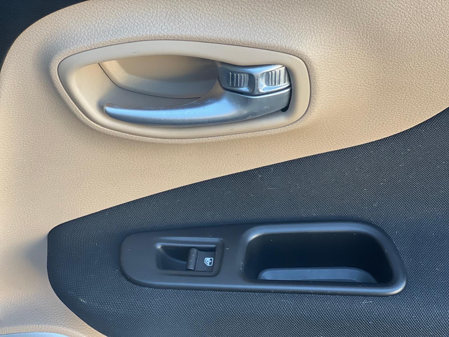 Used Jeep Renegade for sale - 77958143: Photo 41