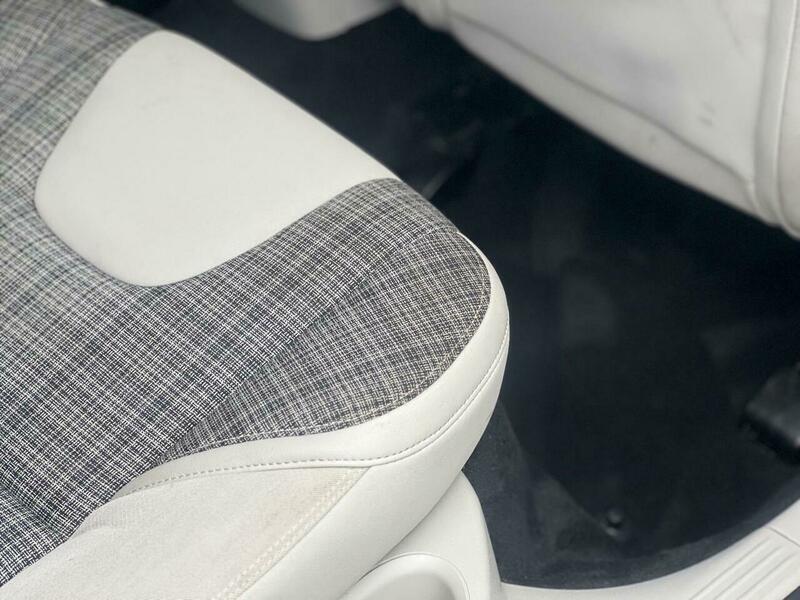 Used Volvo V40 2017 for sale - 77768337: Photo 30