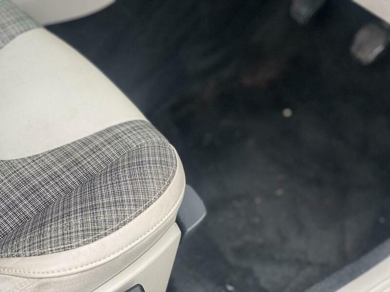 Used Volvo V40 2017 for sale - 77768337: Photo 31