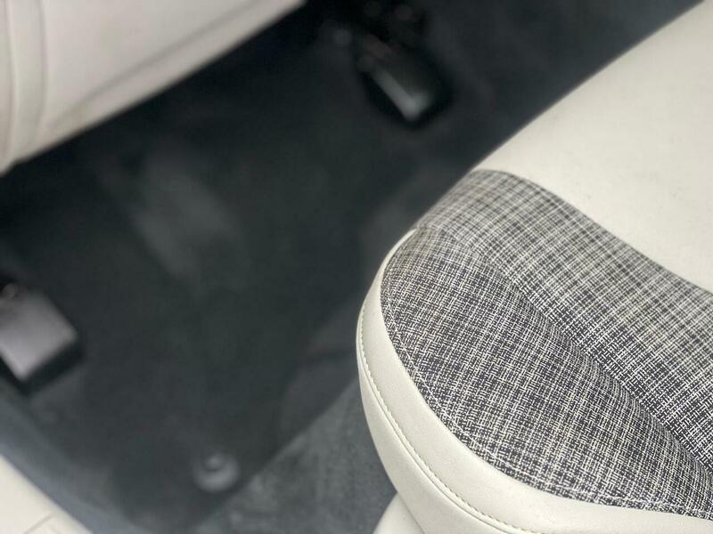 Used Volvo V40 2017 for sale - 77768337: Photo 32