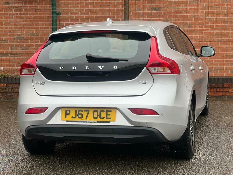 Used Volvo V40 2017 for sale - 77768337: Photo 6