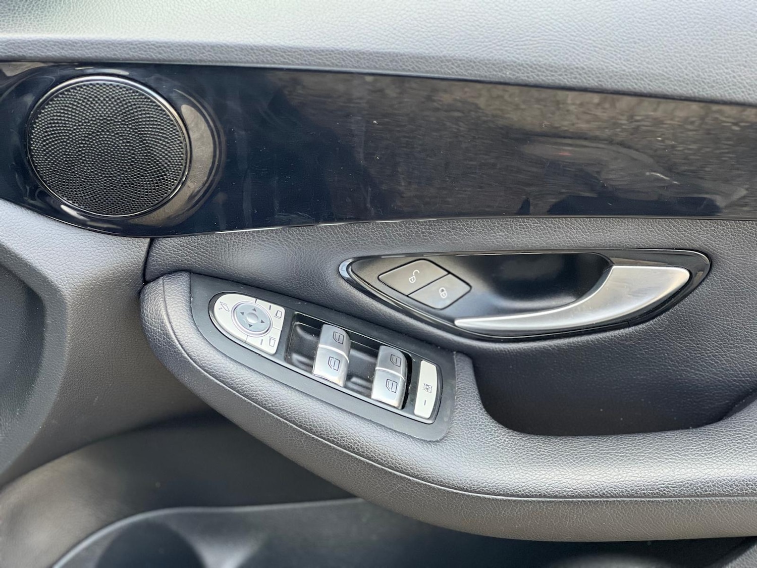 Used Mercedes-Benz C Class 2017 for sale - 77838559: Photo 38