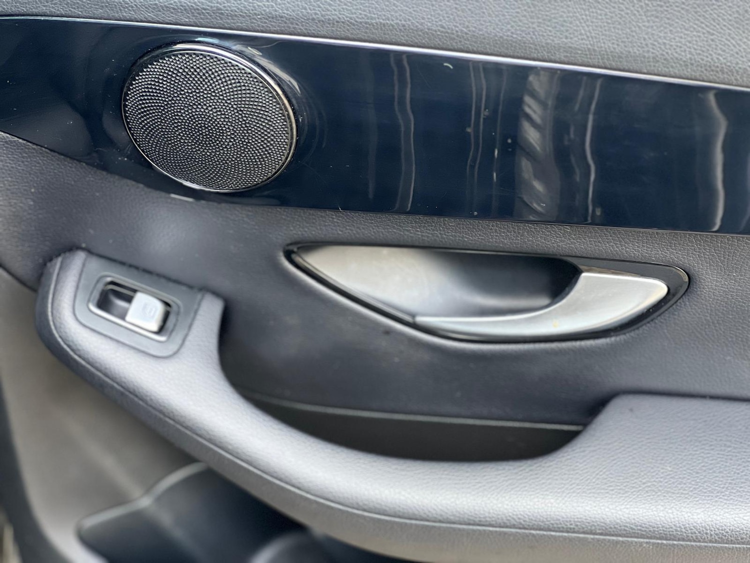 Used Mercedes-Benz C Class 2017 for sale - 77838559: Photo 40