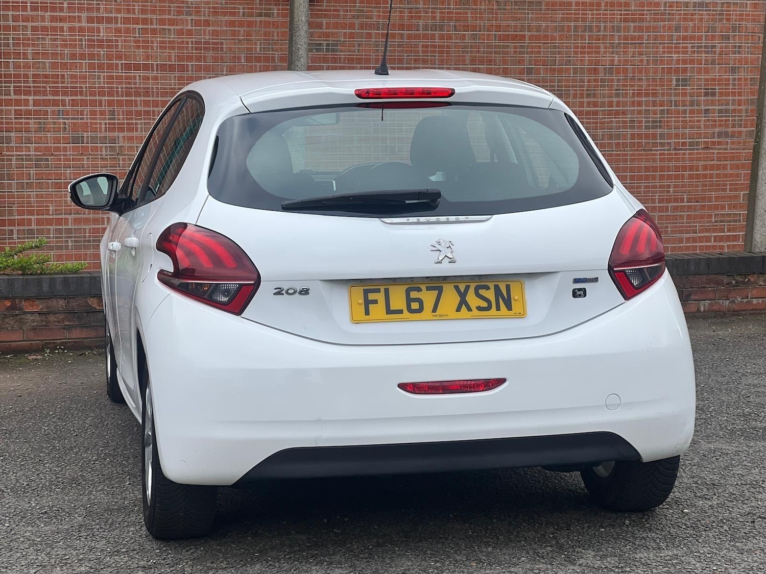 Used Peugeot 208 2017 for sale - 78086605: Photo 2