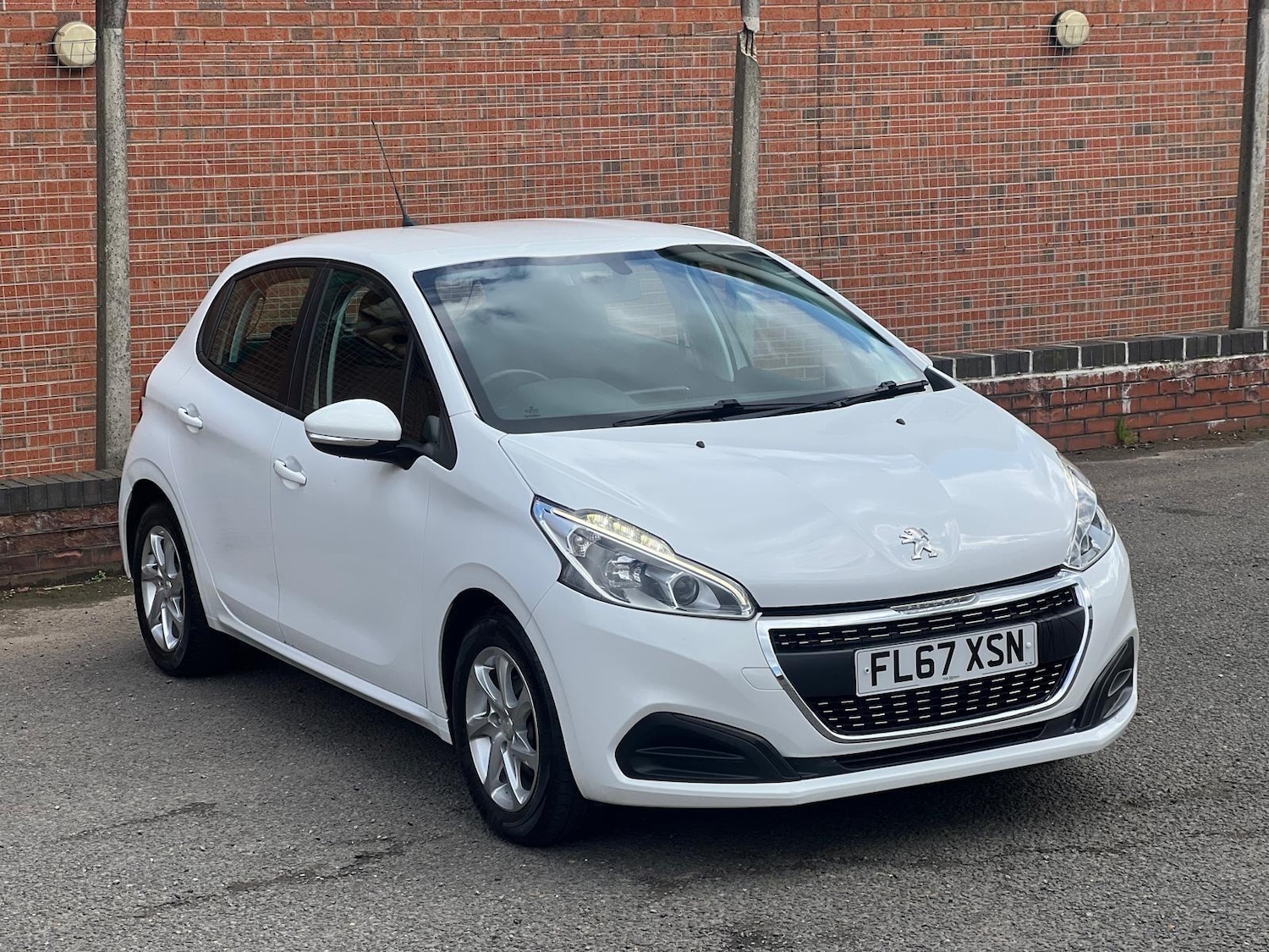 Used Peugeot 208 2017 for sale - 78086605: Photo 26