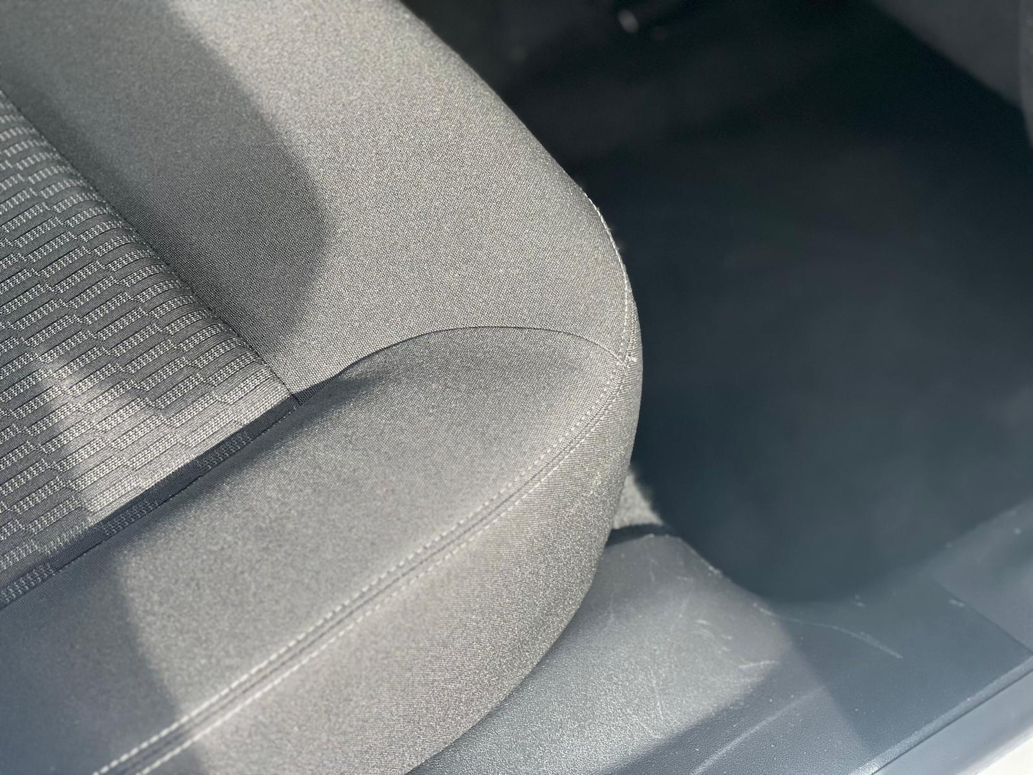 Used Peugeot 208 2017 for sale - 78086605: Photo 35