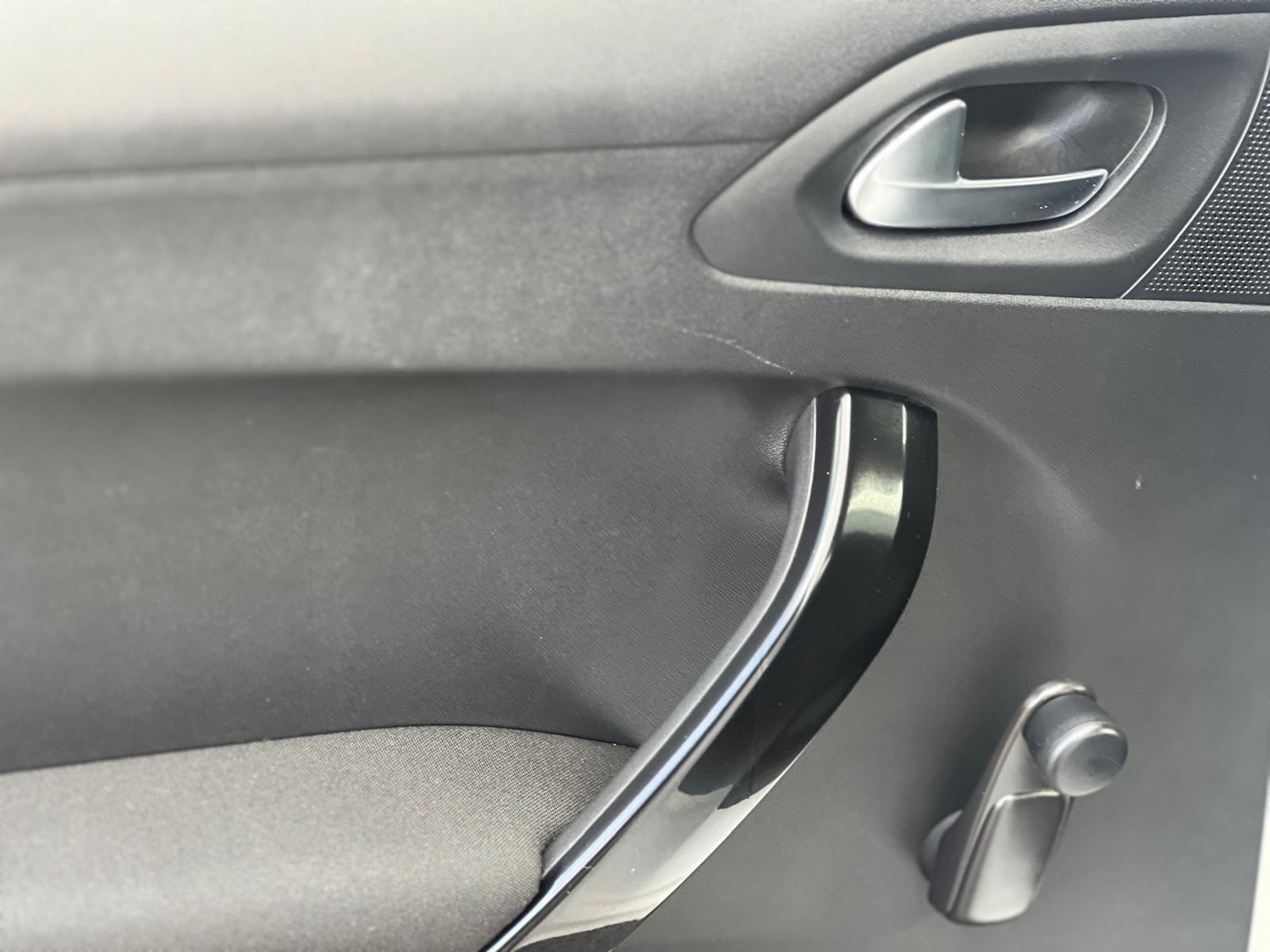 Used Peugeot 208 2017 for sale - 78086605: Photo 39