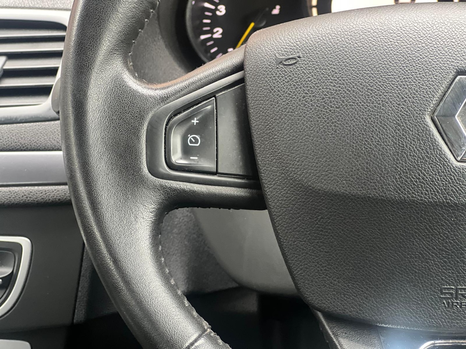 Used Renault Megane for sale - 77784367: Photo 43