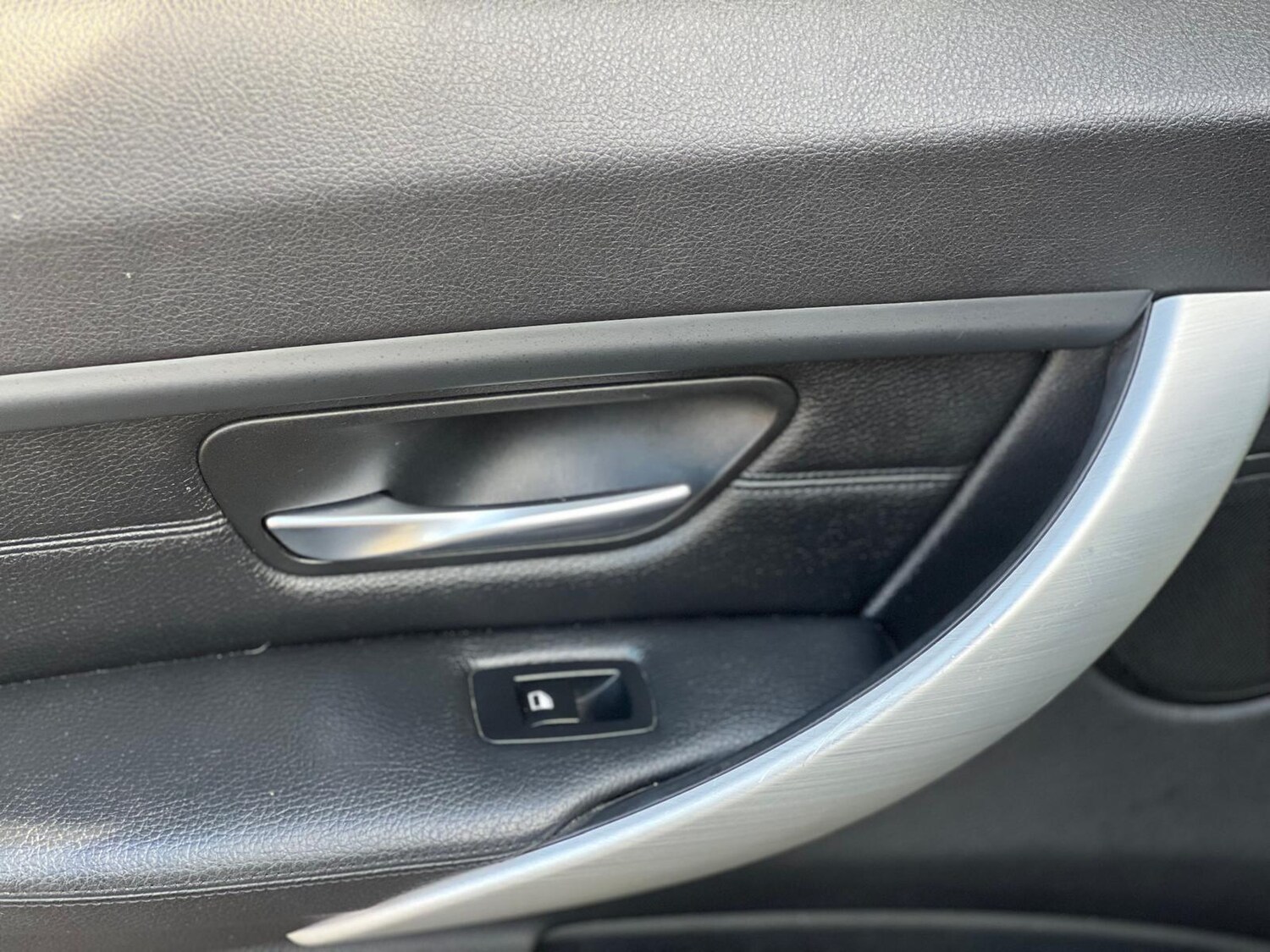 Used BMW 3 Series 2012 for sale - 78156693: Photo 37