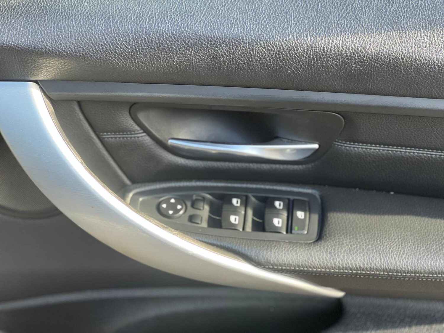 Used BMW 3 Series 2012 for sale - 78156693: Photo 38