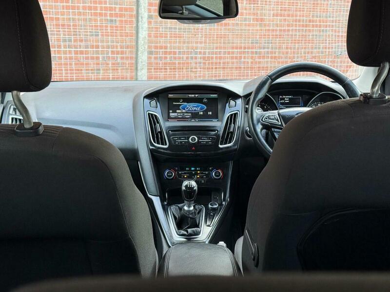 Used Ford Focus 2015 for sale - 77768109: Photo 11