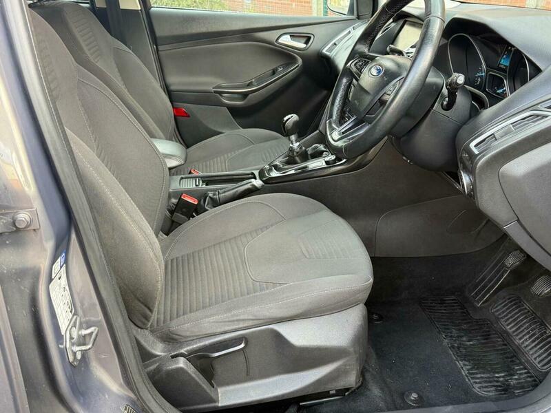 Used Ford Focus 2015 for sale - 77768109: Photo 13