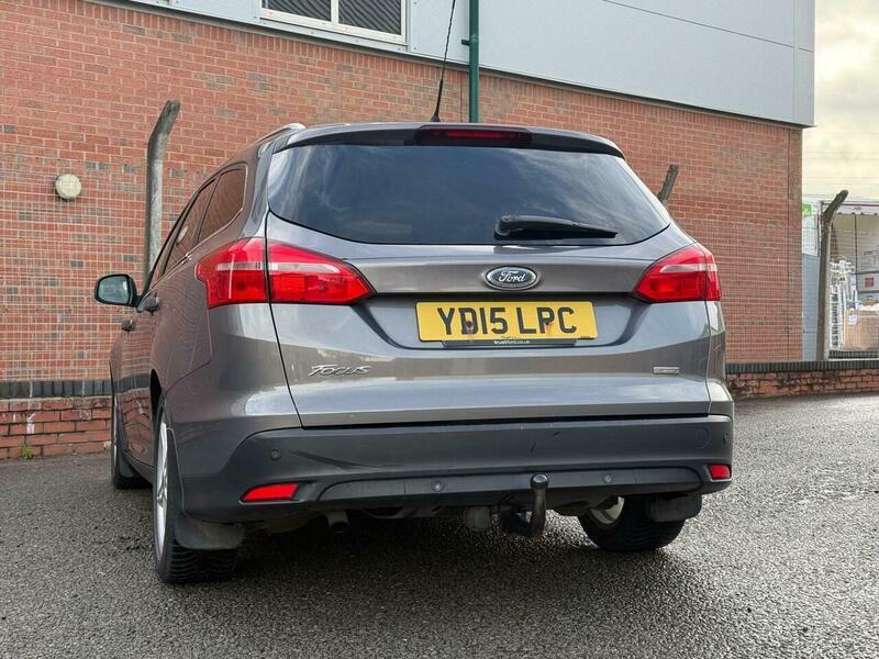 Used Ford Focus 2015 for sale - 77768109: Photo 2