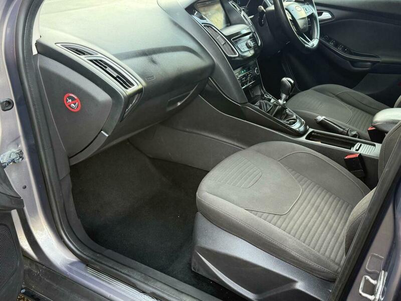 Used Ford Focus 2015 for sale - 77768109: Photo 31