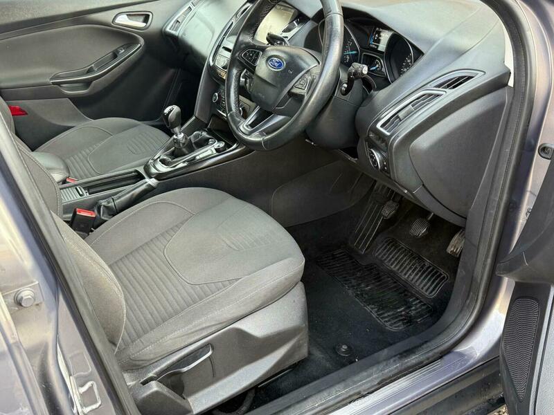 Used Ford Focus 2015 for sale - 77768109: Photo 32