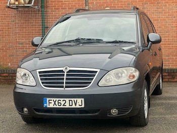 Used Ssangyong Turismo 2012 for sale - 77768344: Photo