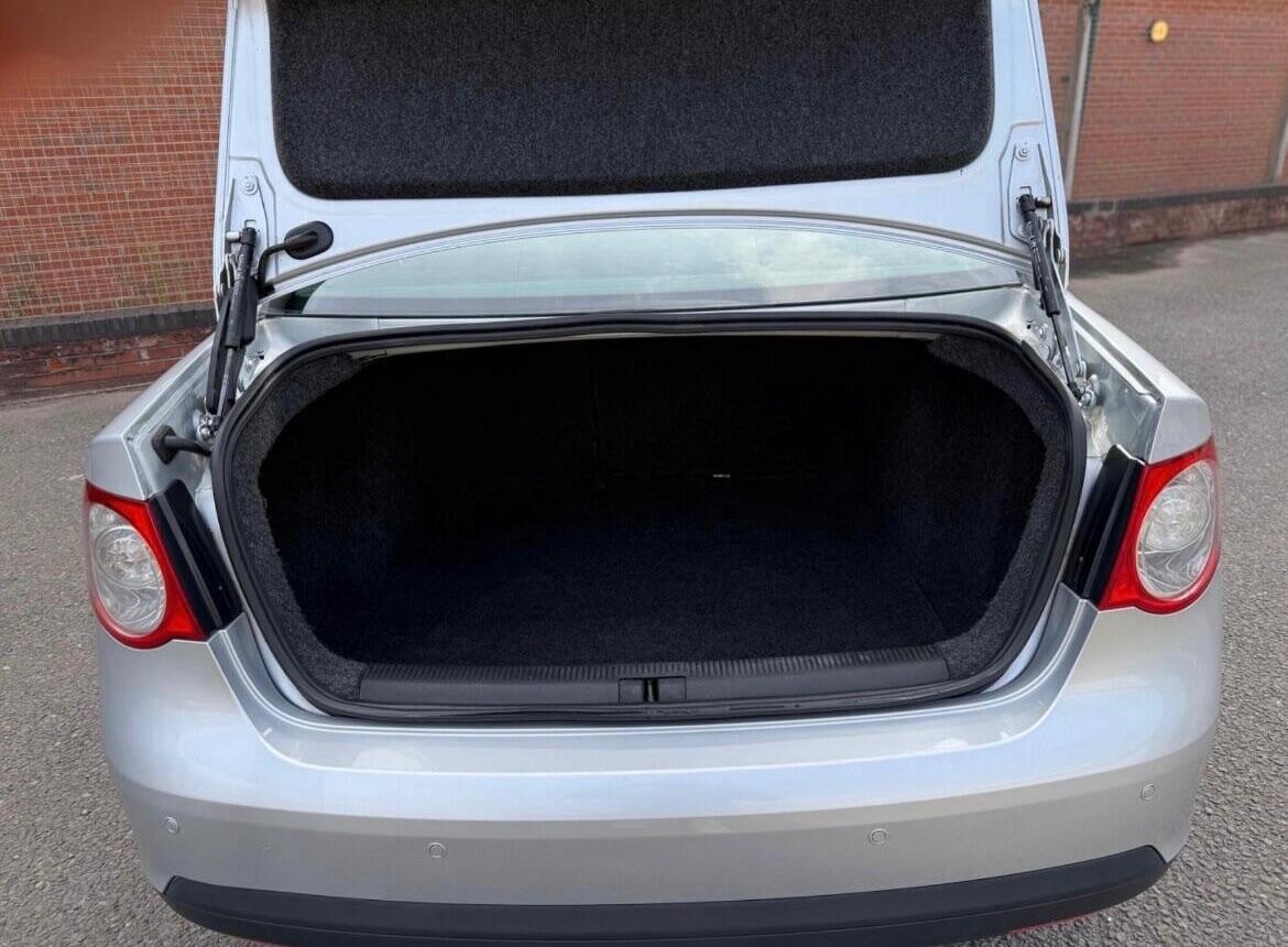 Used Volkswagen Jetta for sale - 77769623: Photo 9