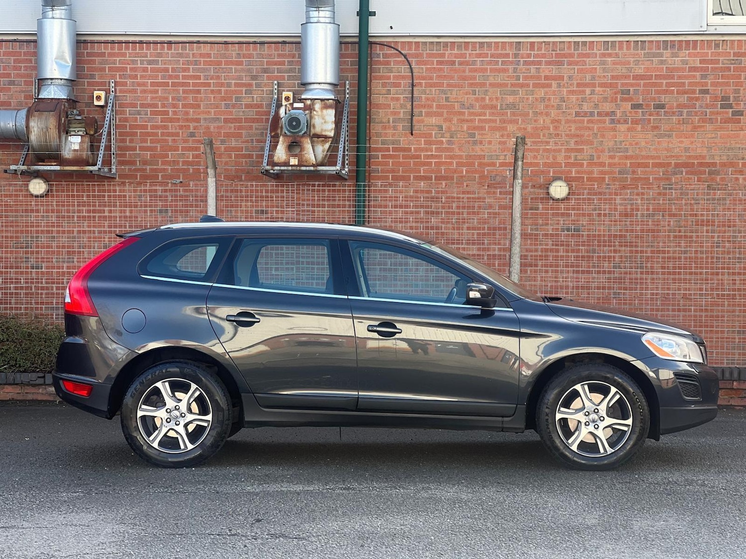 Used Volvo XC60 2013 for sale - 78020308: Photo 5