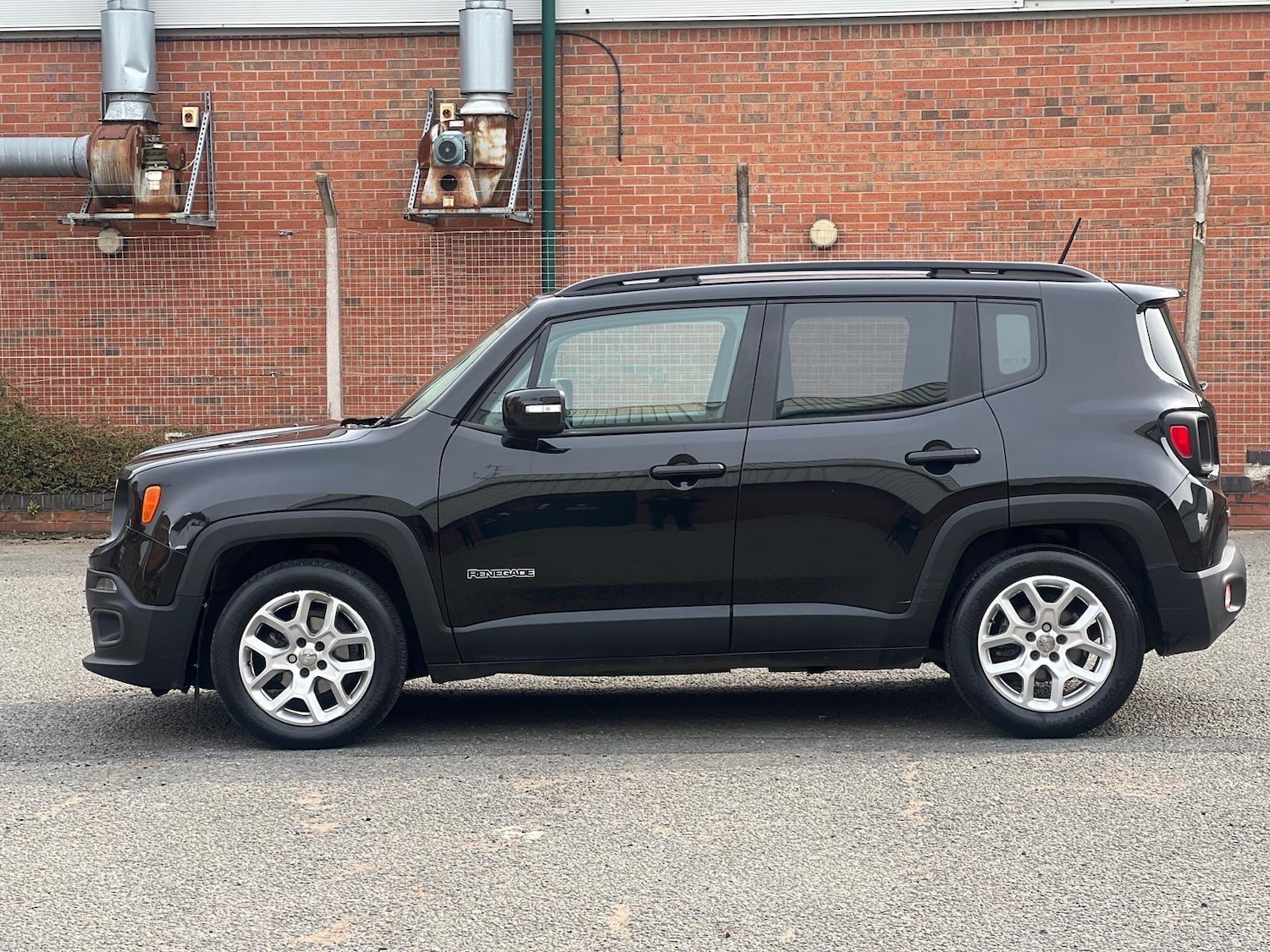 Used Jeep Renegade 2015 for sale - 77982636: Photo 7