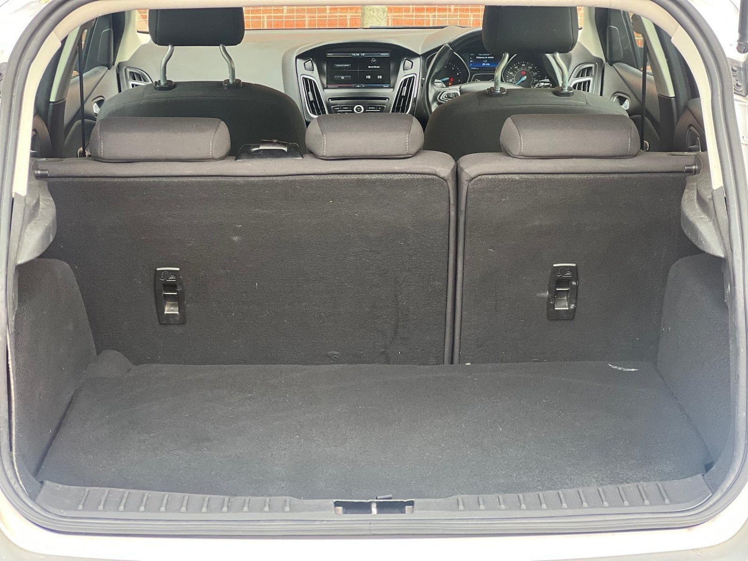 Used Ford Focus 2015 for sale - 78047790: Photo 11