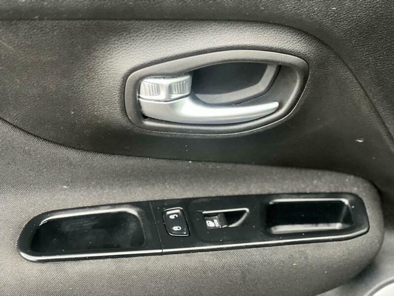 Used Jeep Renegade 2015 for sale - 77768304: Photo 33