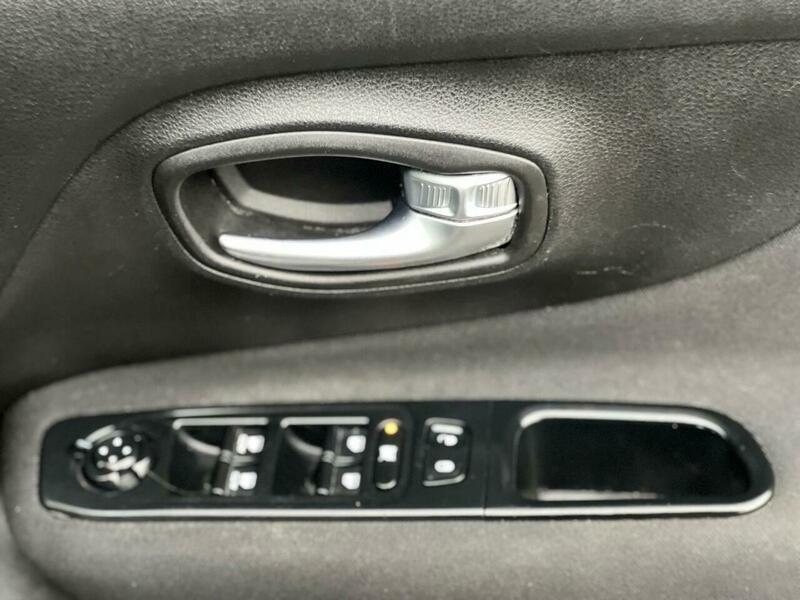 Used Jeep Renegade 2015 for sale - 77768304: Photo 35