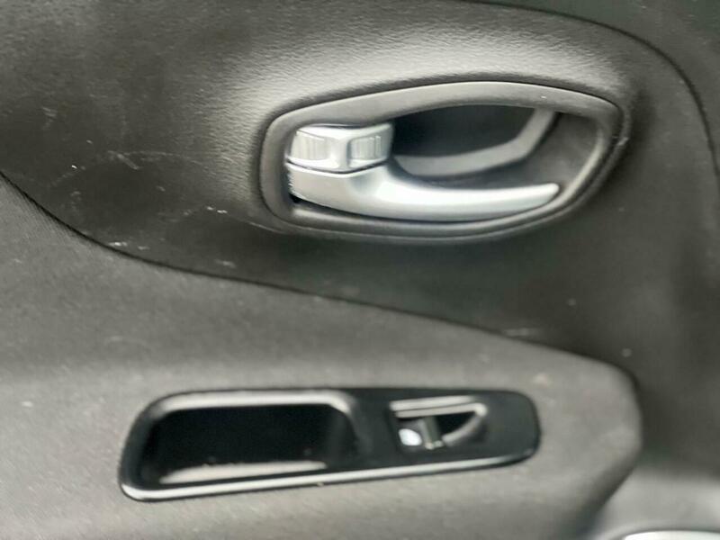 Used Jeep Renegade 2015 for sale - 77768304: Photo 36