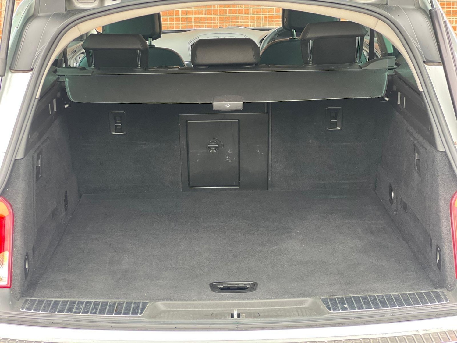 Used Vauxhall Insignia 2017 for sale - 78100223: Photo 11