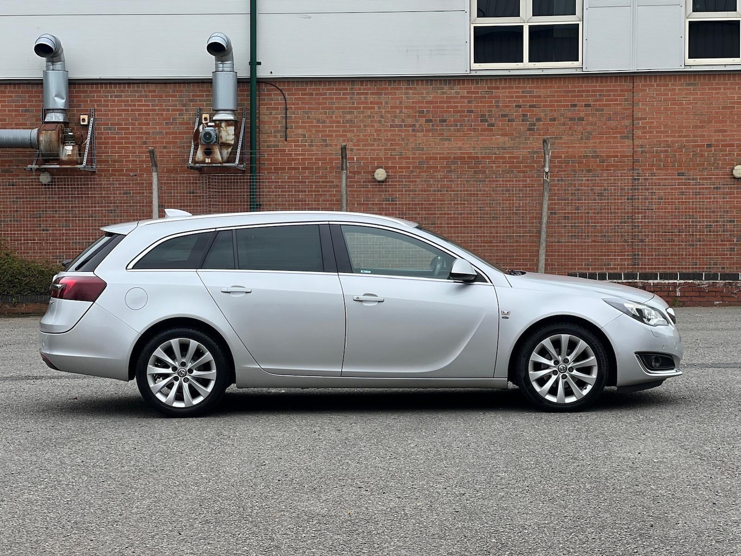 Used Vauxhall Insignia 2017 for sale - 78100223: Photo 5
