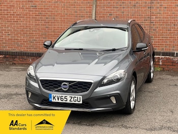 Used Volvo V40 2015 for sale - 78475541: Photo