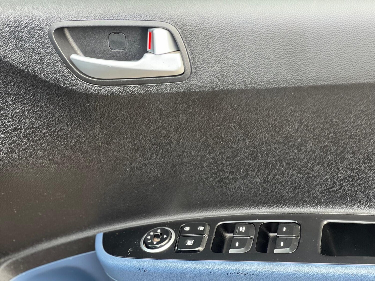 Used Hyundai i10 2016 for sale - 77839514: Photo 35