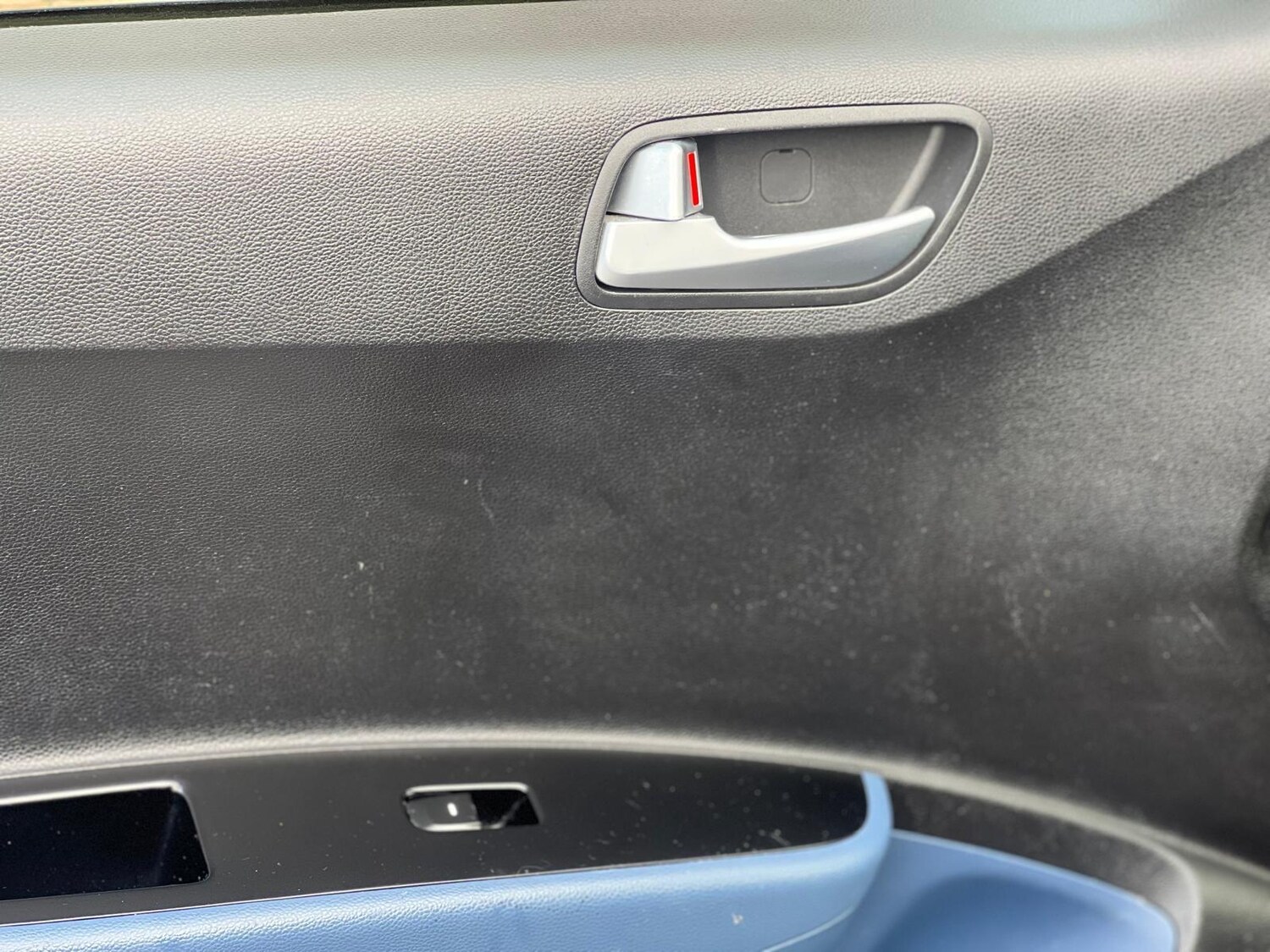 Used Hyundai i10 2016 for sale - 77839514: Photo 37