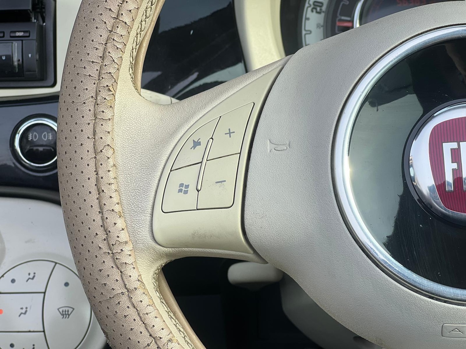 Used Fiat 500 2011 for sale - 77970709: Photo 39