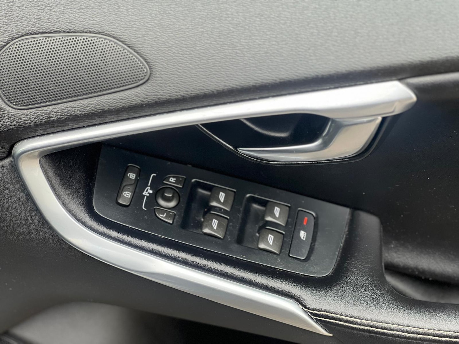 Used Volvo V40 for sale - 78007447: Photo 37