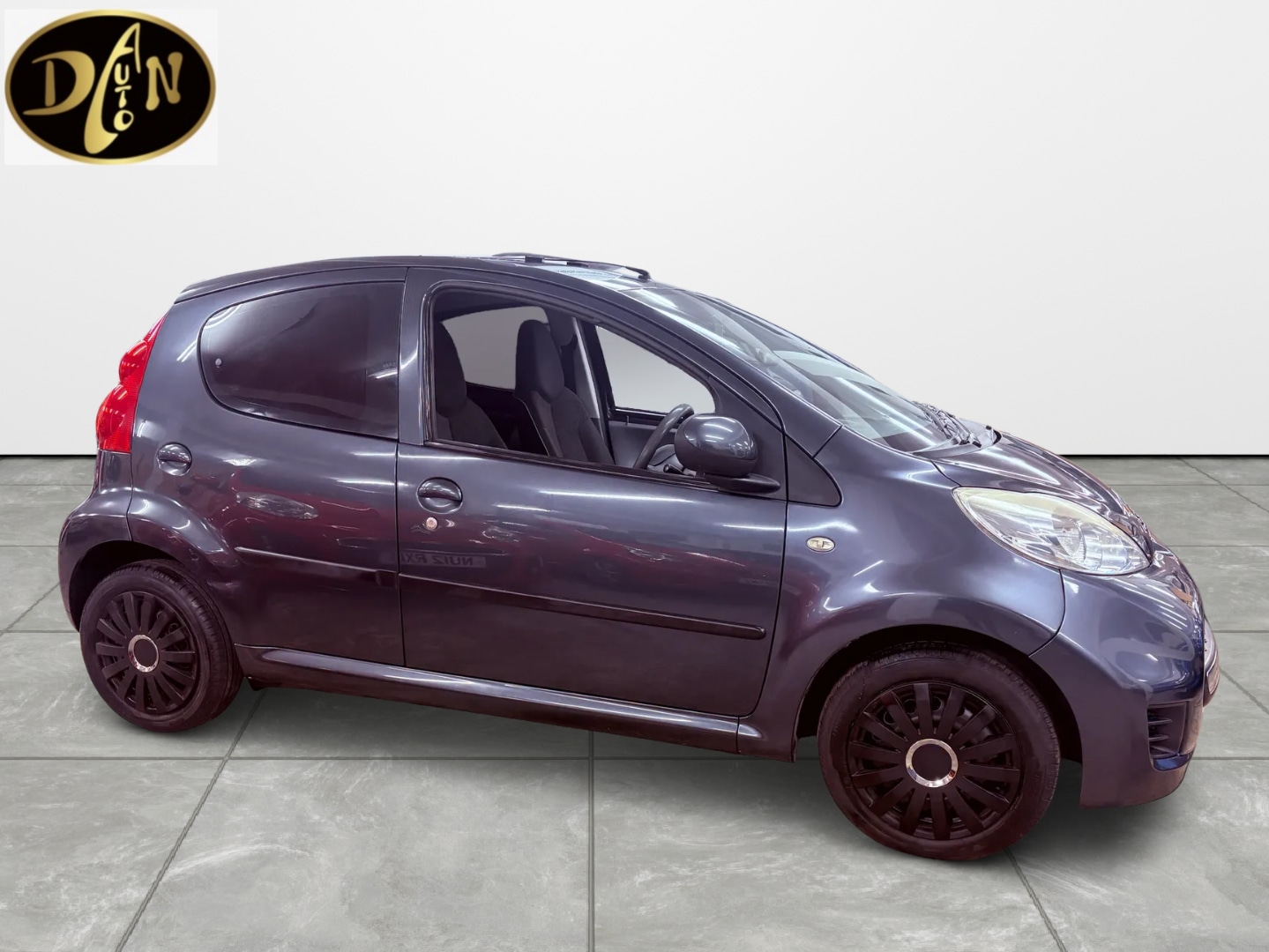 Used Peugeot 107 2009 for sale - 77622951: Photo 2