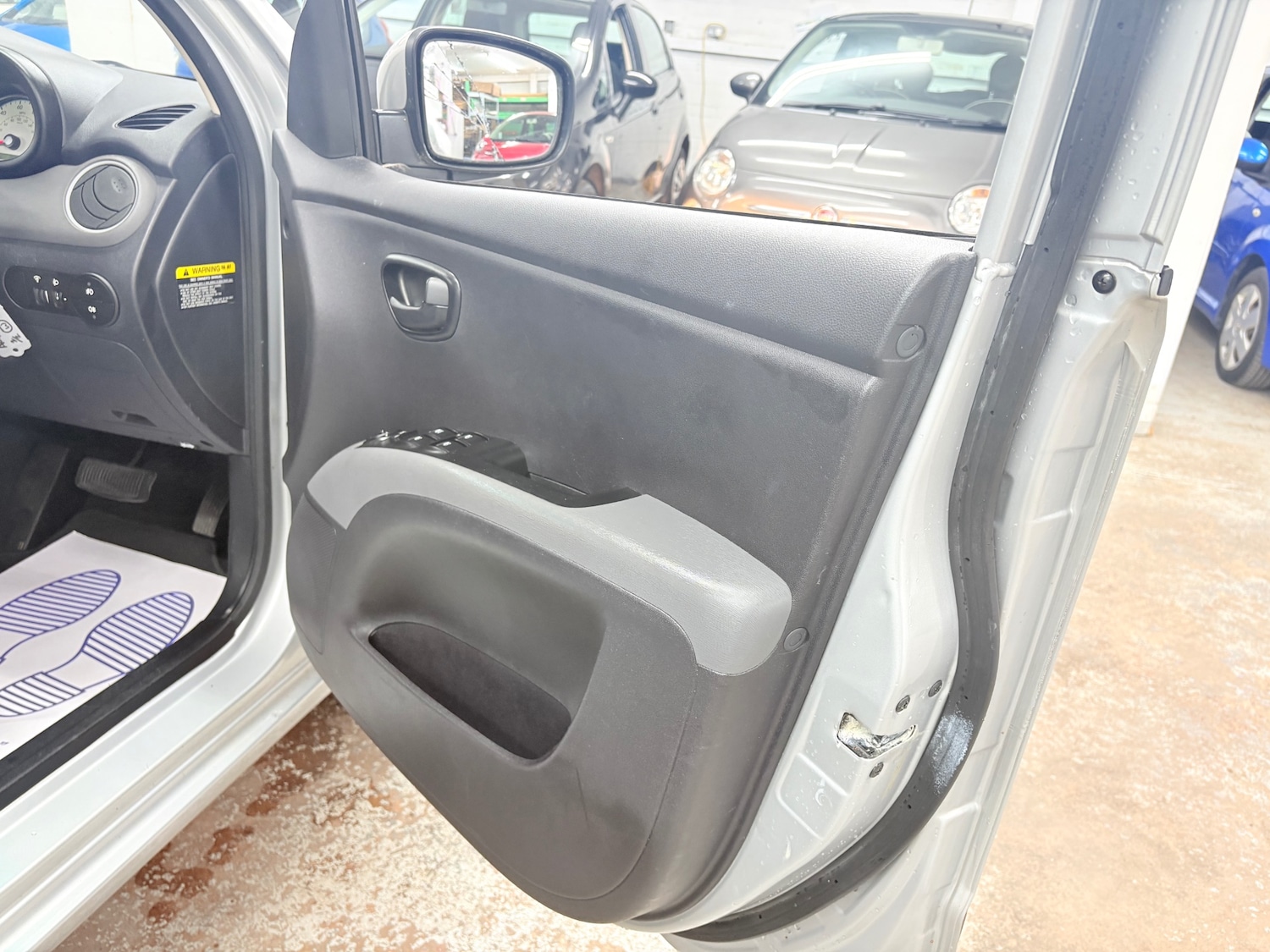 Used Hyundai i10 2013 for sale - 77988553: Photo 15