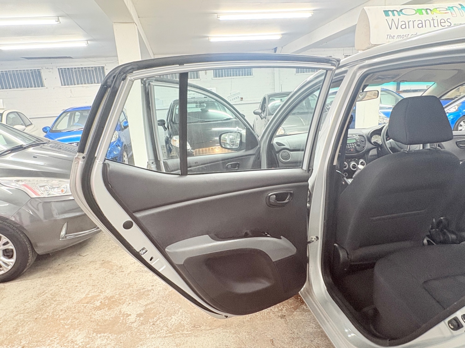 Used Hyundai i10 2013 for sale - 77988553: Photo 17