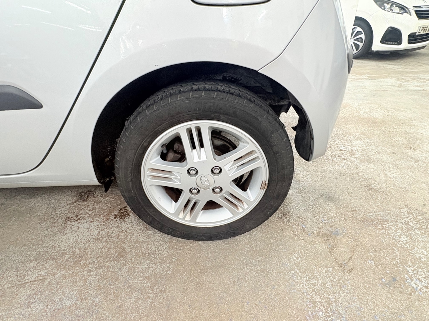 Used Hyundai i10 2013 for sale - 77988553: Photo 20
