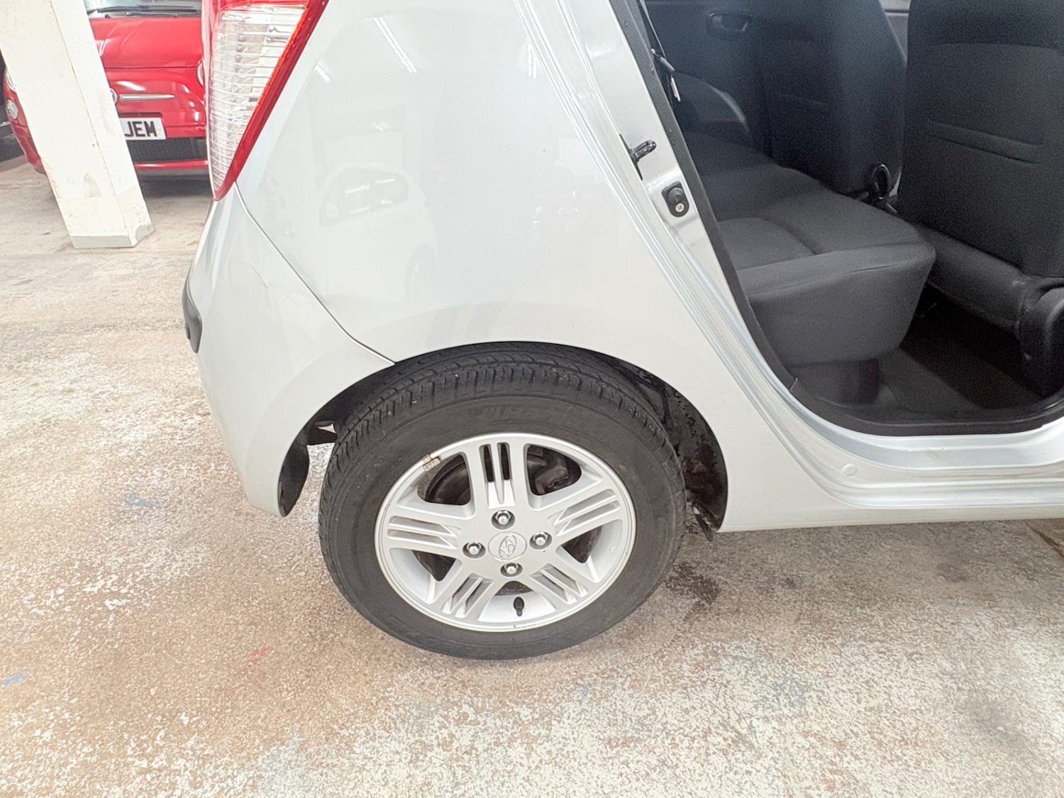 Used Hyundai i10 2013 for sale - 77988553: Photo 21