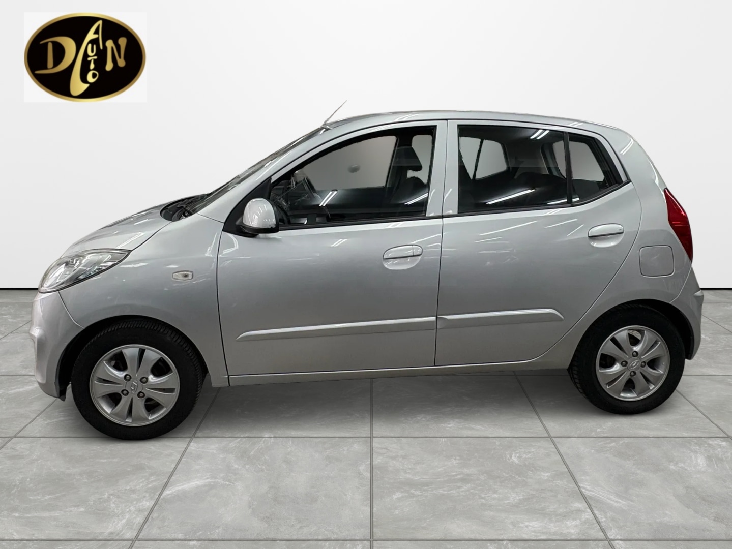 Used Hyundai i10 2013 for sale - 77988553: Photo 6