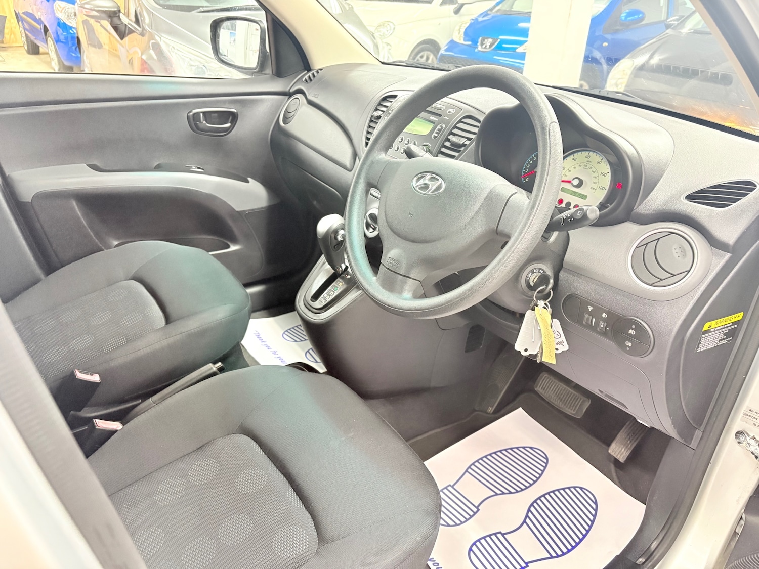 Used Hyundai i10 2013 for sale - 77988553: Photo 9