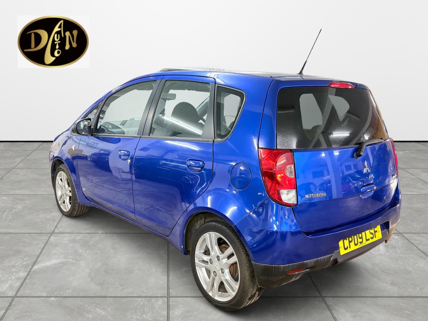 Used Mitsubishi Colt 2009 for sale - 76911421: Photo 3