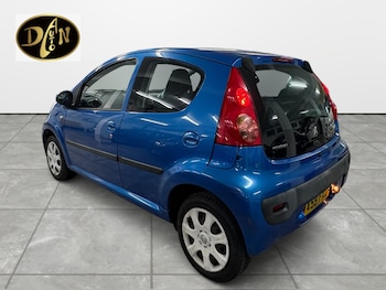 Used Peugeot 107 2009 for sale - 76941830: Photo