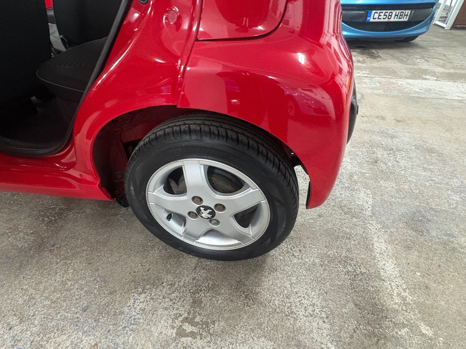 Used Peugeot 107 2013 for sale - 77644021: Photo 19