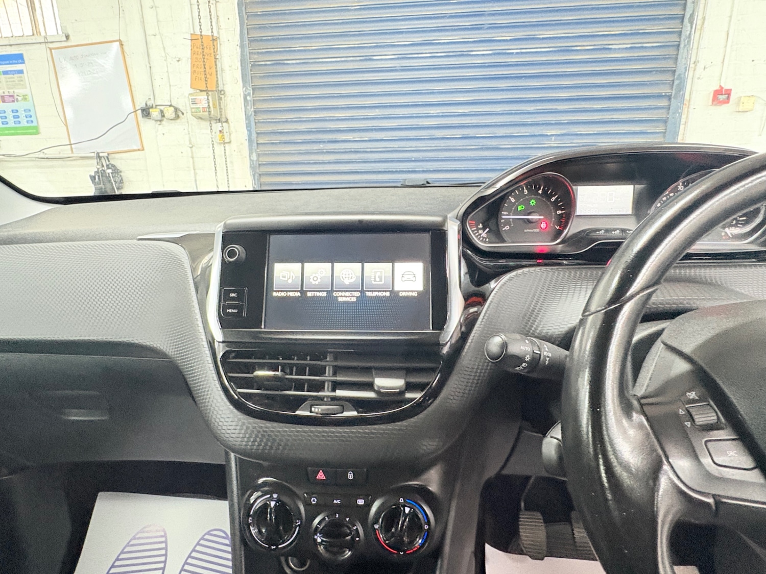 Used Peugeot 208 2016 for sale - 76670899: Photo 10